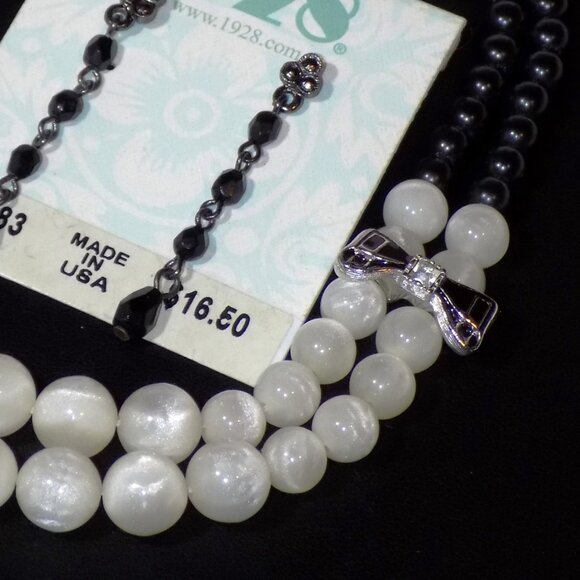 Lot of 3 New Old Stock 1928 Beaded Jewelry Bundle.  Necklace & 2 Pairs Earrings - Picture 2 of 9